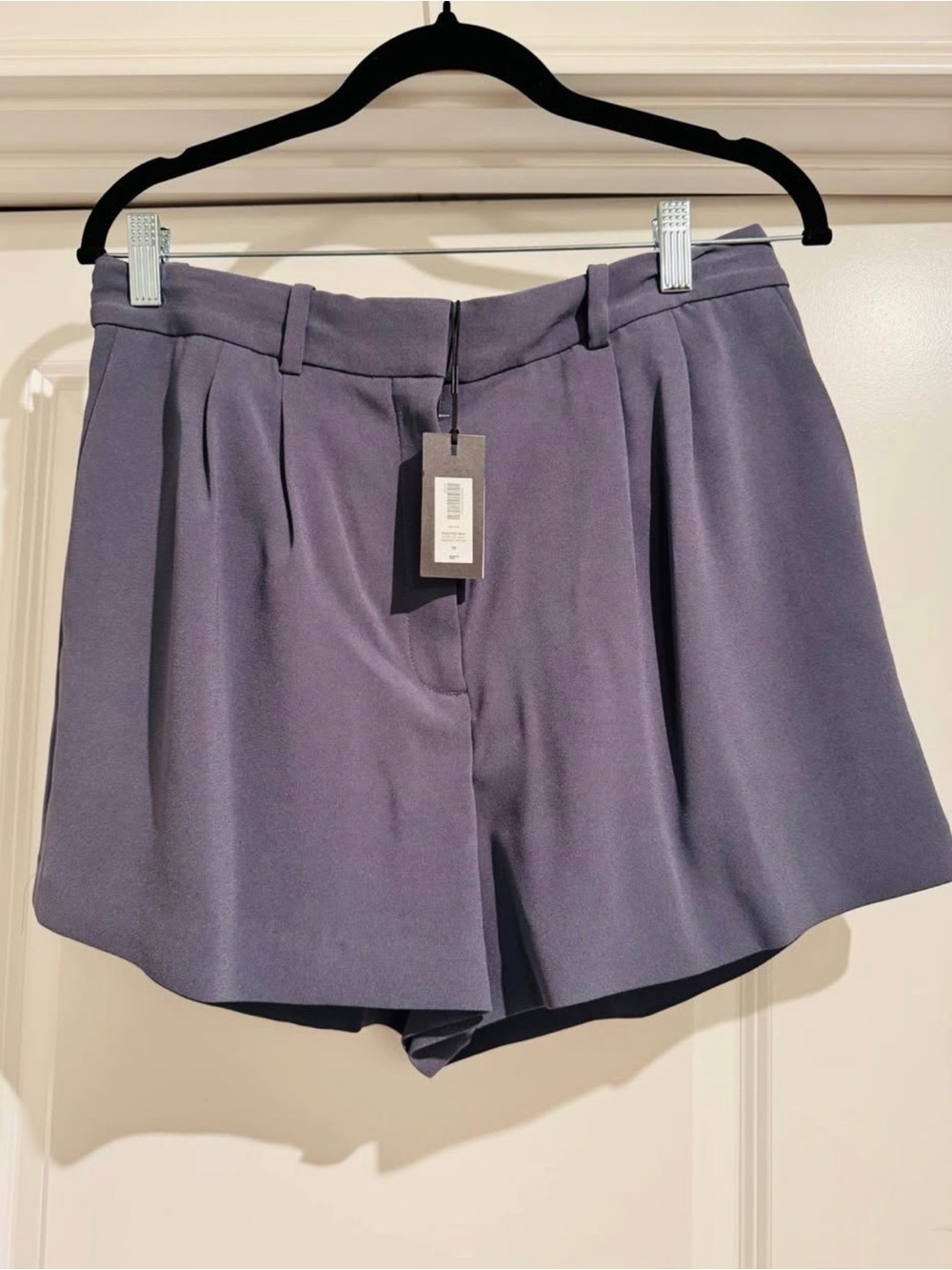 ARITZIA Pleated Tailored High-Waist Mini Women's Short Sz. 10 NWT - Picture 3 of 5